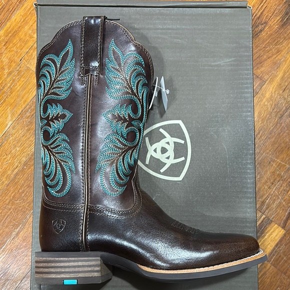 Ariat Brown and Green Heeled Boots Western Elegance